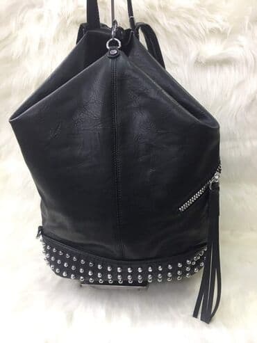 nike rančevi ženski: Zenska torba / ranac - 2700din Moderni i funcionalni Kopcanje na 2 — 4