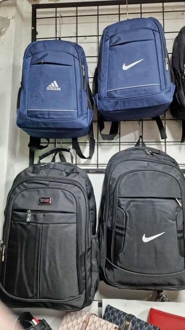 prolecna jakna za devojcice: 08. školske torbe 
3200 din — 3