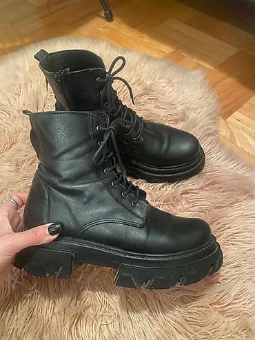 Ostala ženska obuća: Kozne cizme akcija original koza 2500 djn — 1