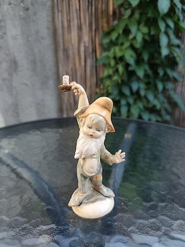 berghome line: Porcelanska figurica patuljka sa svećnjakom - Materijal — 1