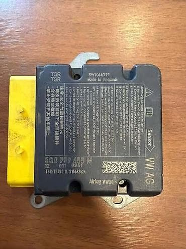 audi a4 b8 termostat: AIRBAG MODUL ZA VOLKSWAGEN GOLF 7, PASSAT B8, TIGUAN . - 5Q0959655M — 3