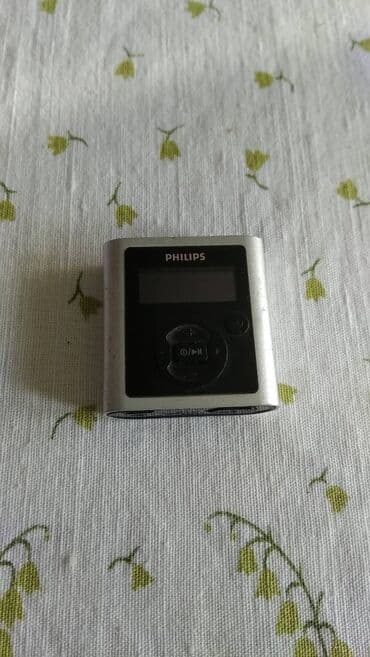 cassette player: Philips MP3 4GB Odlican kvalitetan player sa odlicnom reprodukcijijom — 3