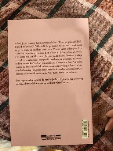 orphan sa prevodom: Knjiga: Šminkerka – Andrea Sempl - Izdavač: Laguna - Jezik: srpski — 2