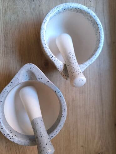 Kitchenware Accessories: Set avan-mužara sa tučkom – 2 kom - Materijal: masivan — 4