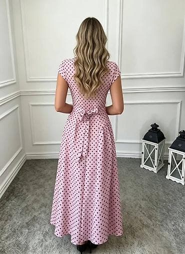 sandro ferrone beograd: Ženska duga haljina midi haljina na tufne
S m l
3000din — 7