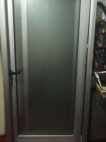 staklene flase za mleko: Aluminijumska staklena vrata sa mat staklom - Materijal — 4
