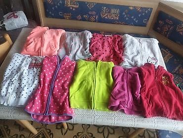 tek flis za devojcice: Duksici 110 122 a ovi sa rajfis ima i manjih brojeva tako da pitajte — 2