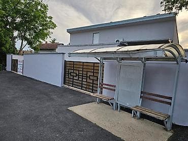 stanovi batajnica izdavanje: IZDAJEM ILI PRODAJEM POSLOVNI PROSTOR 250m2 i 4 ari placa. Objekat — 8