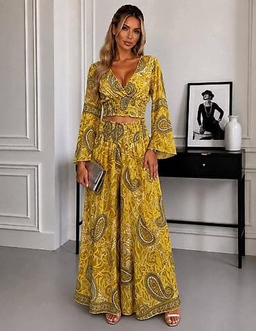 Boho ženski komplet – top i široke pantalone s paisley printom -