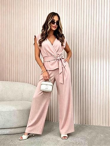 Kompleti: Elegantnan komplet – bluza na preklop i široke pantalone 3000 din S M — 2
