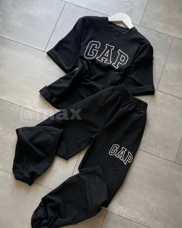 beli komplet sako i pantalone: New,Gap lover Tracksuit‘’ Velicine: S M L Boje: bela, crna i siva — 1