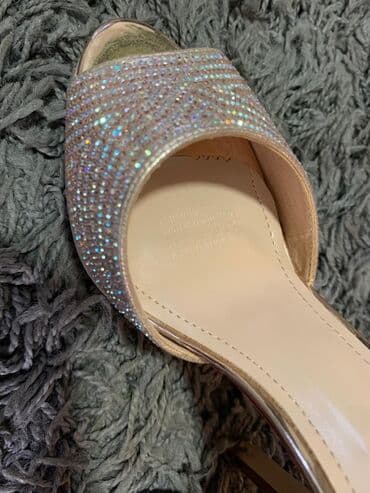 Sandals, 37 — 9