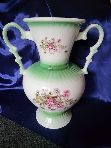 madame coco gornji milanovac: Vaza jugoporcelan Titov Veles iz 70ih.god. Vaza je perfektna sve na — 2