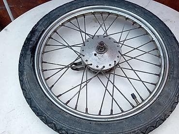 Kompletan prednji  tocak 16 coli za automatika a 3 u ispravnom stanju