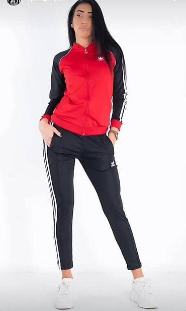 Sweatsuit Sets: Mokra likra S
 3300 din
🟢 — 2