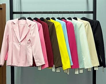 Ski suits: Sako
Cena 3300 dinara
Uni vel.
P/27 — 3