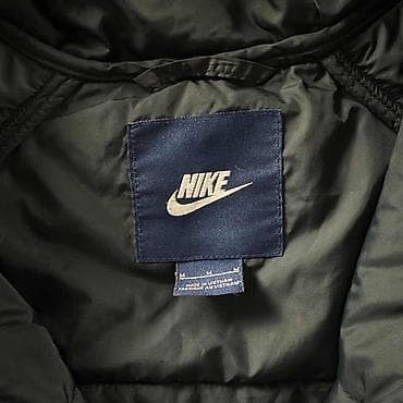 zara men jackets: Nike muška jakna s kapuljačom – crna - Model: lagano postavljena — 6