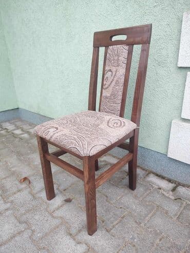 Stolice: 08. stolica 
3900din — 3