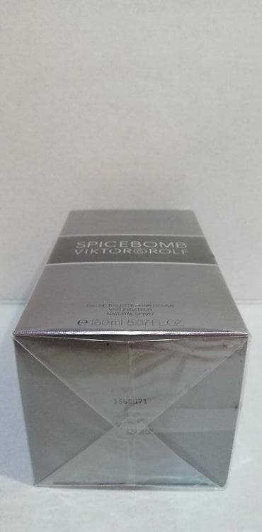 martini vesto jakne muske: VIKTOR & ROLF SPICEBOMB MEN EDT 150ML | Viktor &Rolf — 4