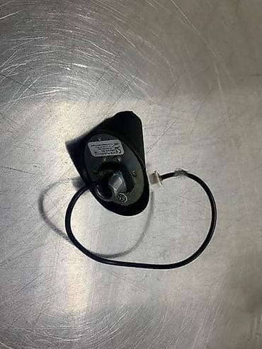 Car GPS: NOSAC ANTENA ZA VOLKSWAGEN POLO - 6R0035501 | Nosac antene Polo 6R — 2