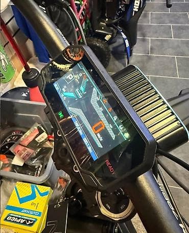 skuter: 79Bike Falcon GT – električni dirt bike visokih performansi - Snažan — 1