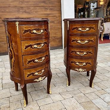 Elegantna komoda u klasičnom stilu sa - Dizajn: zaobljena fronta