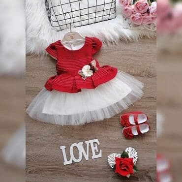 BEBE DEVOJČICE9m(74) Haljina 2950 din Tralica 450 din Čarapice 650 din na lalafo.rs BEBE DEVOJČICE9m(74) Haljina 2950 din Tralica 450 din Čarapice 650 din