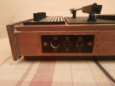 bas pojacala: Tanjir,ruka,igla za retro,stari gramofon - Star Nepoznato stanje — 12