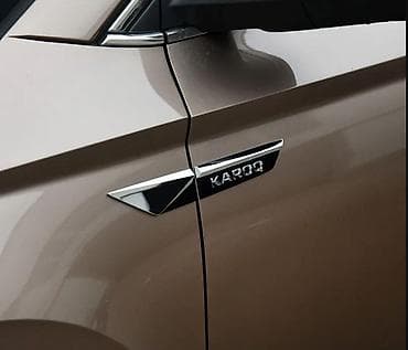 gume kraljevo: Samolepljivi znakovi za krilo Skoda Karoq.  Cana je za komplet leva i — 2