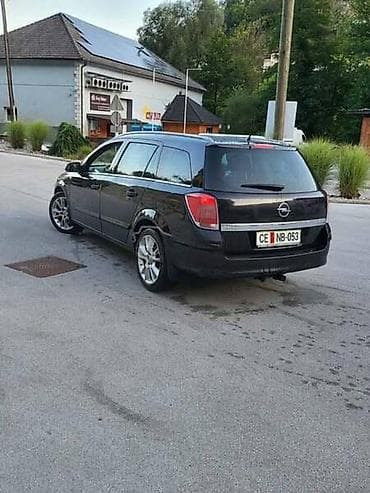 rasprodaja automobila: OPEL ASTRA H 1.7 74 - KOMPLETAN AUTO U DELOVIMA | 1.7cdti 74kw — 2