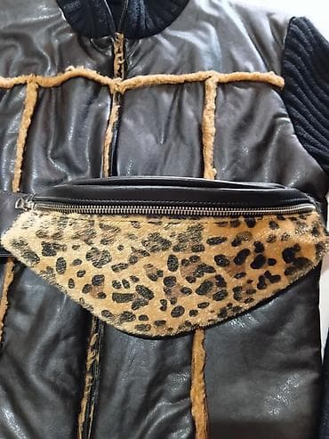 postava cincila: Ženska jakna od eko kože sa detaljima od veštačkog krzna + torbica — 2