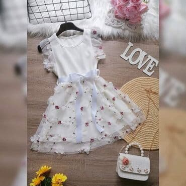 DEVOJČICEveličina 9 i 10(134-140)
Cena 2550 din
Torbica 1250 din