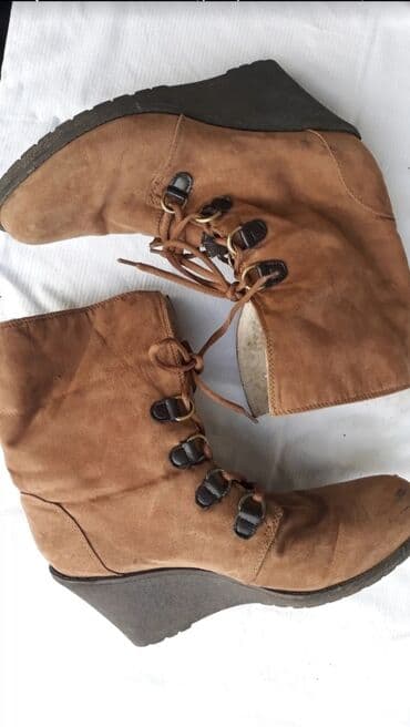 Donji delovi trenerke: Čizme, 41 — 8