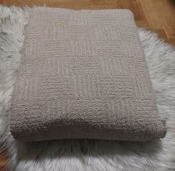 zara plava haljina: 🍃Frotirski prekrivači🍃 🍃Dimenzije-200*200 🍃Cena 2800 din 🍃Dostupne — 3