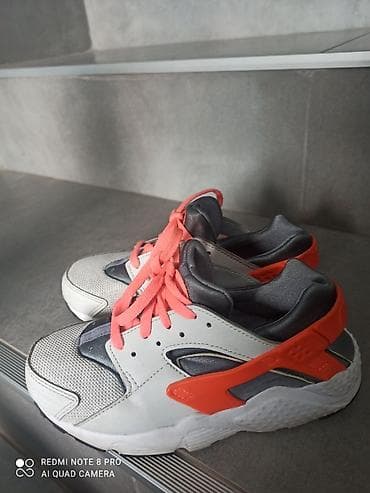 Nike patike br.32 u odlicnom stanju!