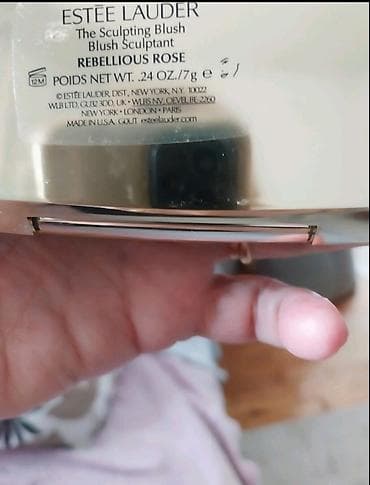 luk: Estée Lauder Pure Color Envy Sculpting Blush – kompaktno rumenilo sa — 5