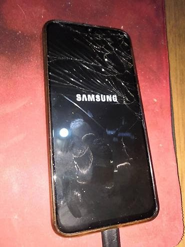 Računari, laptopovi i tableti: Samsung Galaxy A40 — 4