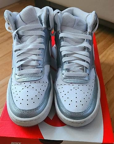 Nike kožne patike – visok model, bele sa srebrnim panelima, br gaziste