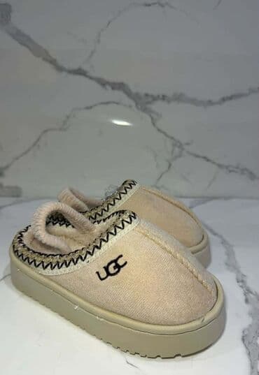 Ostalo: Kućne papuče, UGG, 35 — 3