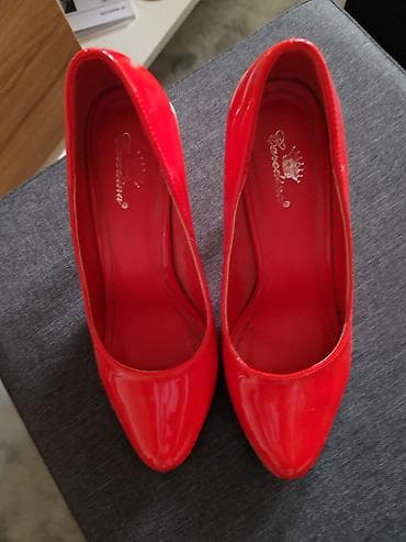 obuča: Ženske cipele na štiklu – lak crvene boje - Klasičan model salonskih — 1
