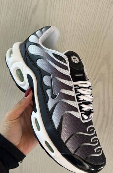 nike react zenske patike: Trainers, size - 46 — 1