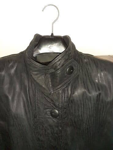 Košulje, bluze i tunike: Ženska kožna jakna/kaput, crna, dužine do sredine butine. - — 3