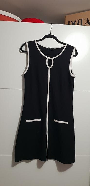 haljina r: Crna bezrukavna haljina Yessica (Dresses kolekcija) u A-kroju — 1