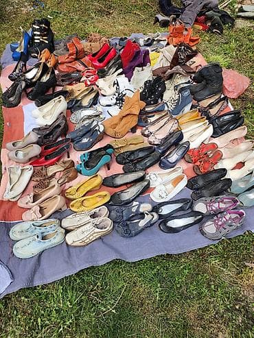 Veliki lot ženske obuće – raznovrsni modeli i stilovi - Vrsta: ženska at lalafo.rs Veliki lot ženske obuće – raznovrsni modeli i stilovi - Vrsta: ženska