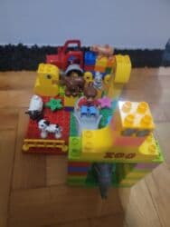 pocepane farmerke za devojcice: Na prodaju Lego duplo set — 15