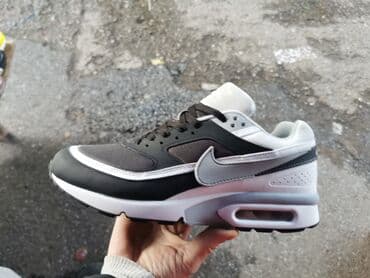 ženske jakne c a: Patike, Nike, veličina - 46 — 3