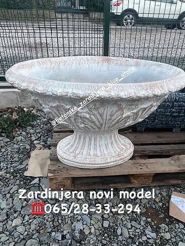 mesac za ajvar: Betonska žardinjera – novi model - Masivna dekorativna žardinjera od — 1