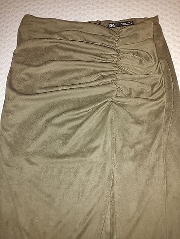 Venčanice i aksesoari: Zara suknja midi dužine u maslinasto zelenoj boji. Model uskog kroja — 2