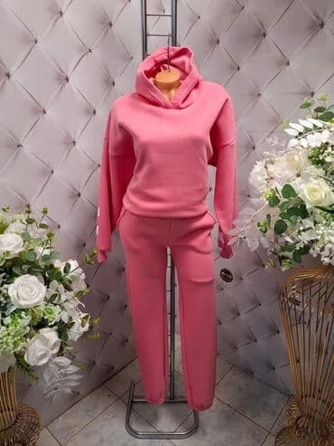 Sweatsuit Sets: One size, Print, color - Red — 10
