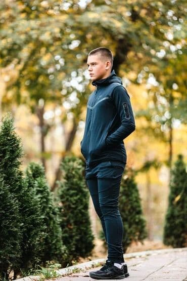 Decije trenerke samo 4400 din
Velicina 6